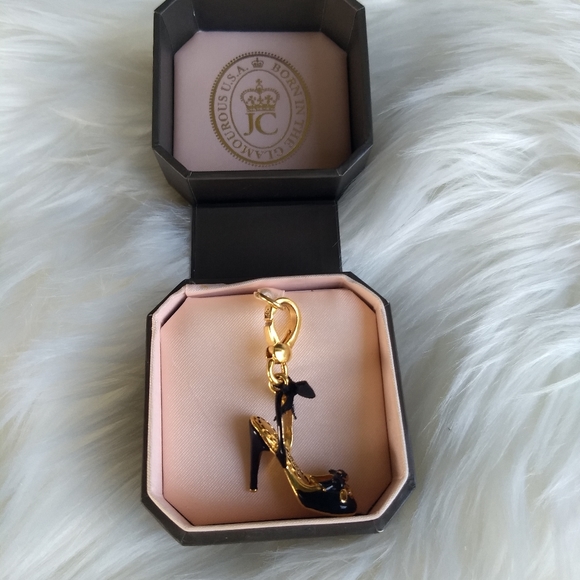 Juicy Couture Jewelry - 👠Juicy Couture Black High Heel Charm